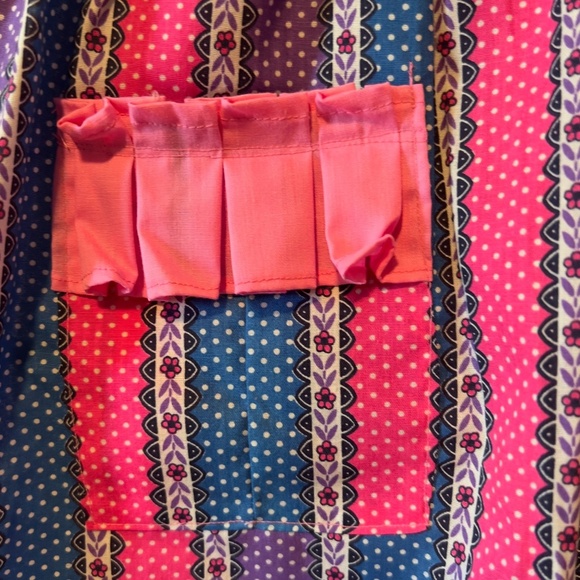 Sweet Handmade Half Apron with Vintage-Inspired Charm! - Picture 3 of 6